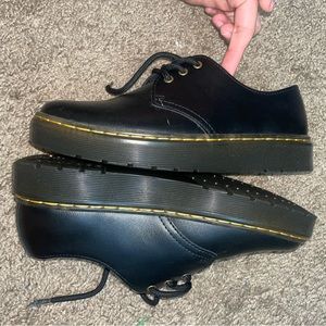 1461 FELIX OXFORD SHOES Dr. Martens
Original price: 150 . Only worn once
